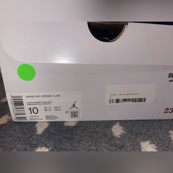 Women’s Air Jordan 1 Low Black/ University Blue-White Size 10 - Picture 6 of 16